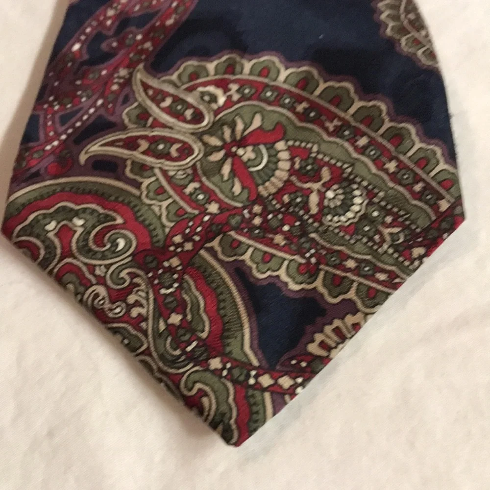 Vintage Cambridge Classics Men’s Tie